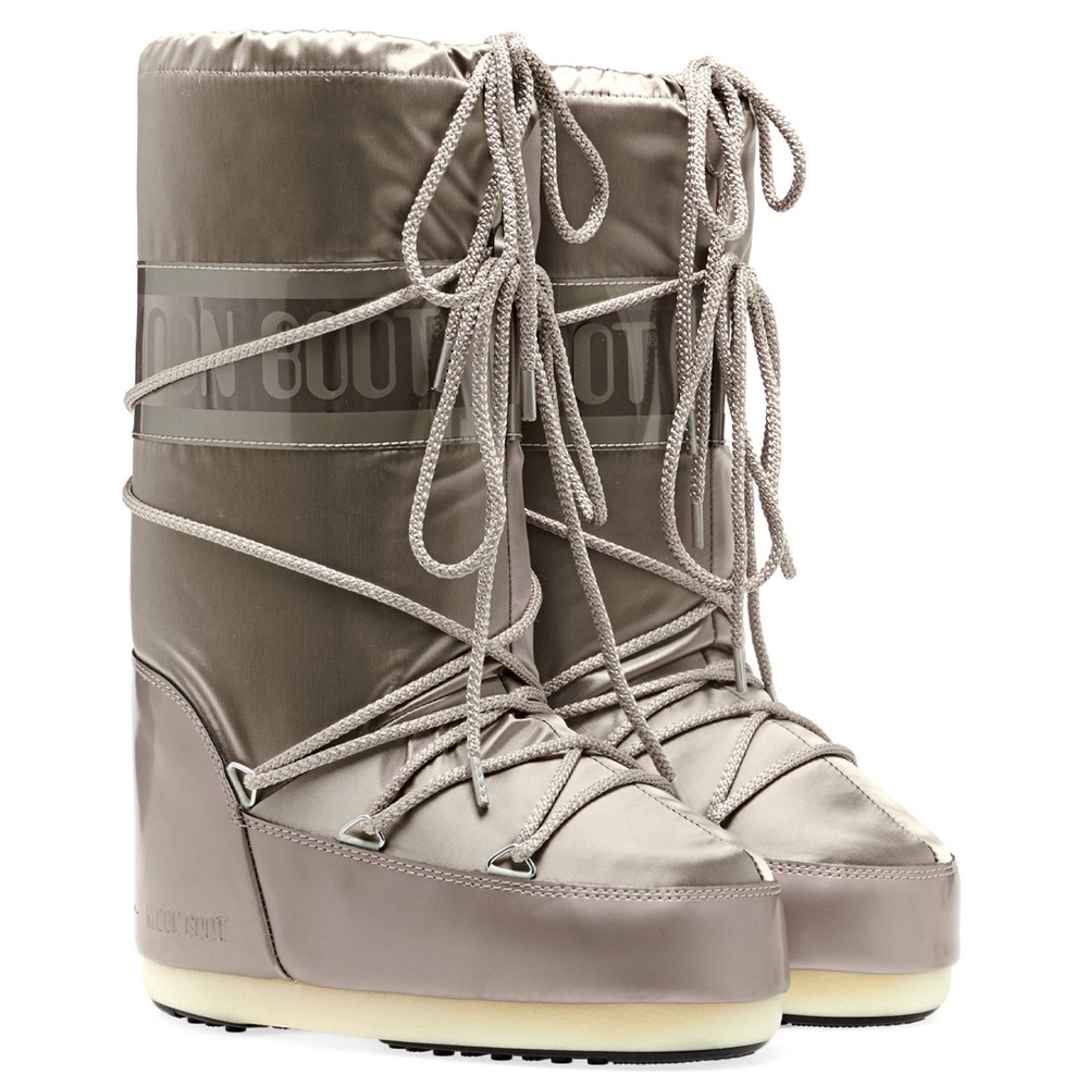 Moon boots platinum